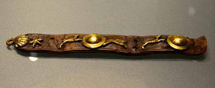 16th-Century Dog Collar