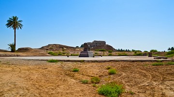 Lion of Babylon Statue, Overview